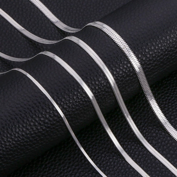Wholesale Stainless Steel Geometric Wave Blade Chain Necklace With 18K Gold Electroplating For Women