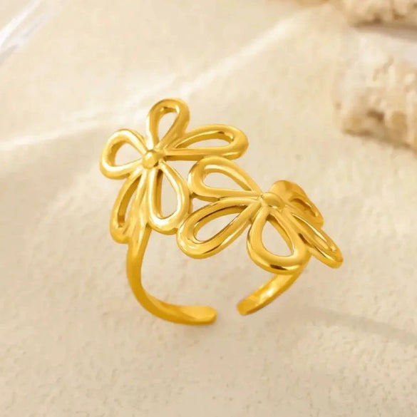Wholesale Stainless Steel Gold Electroplated Crown Pattern Hollow Petal Multilayer Ring For Women
