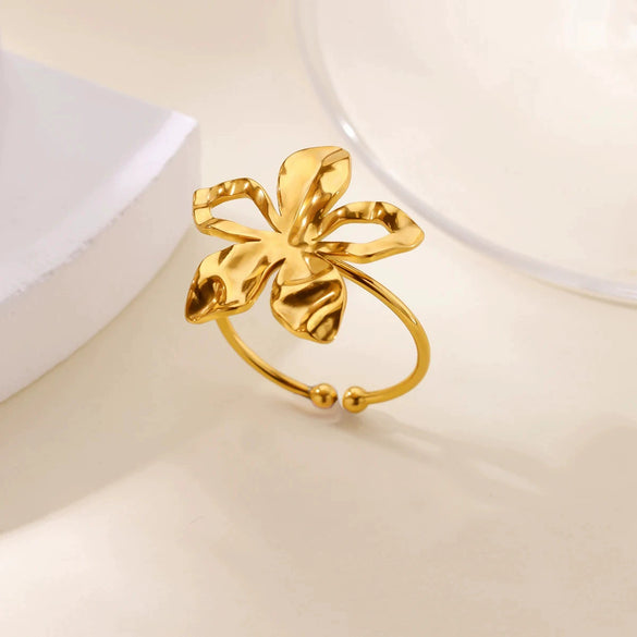 Wholesale Stainless Steel Gold Electroplated Crown Pattern Hollow Petal Multilayer Ring For Women