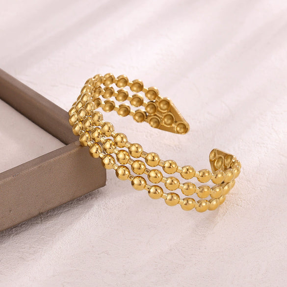 Wholesale Stainless Steel Goldplated Circular Bracelets With Retro Elegance