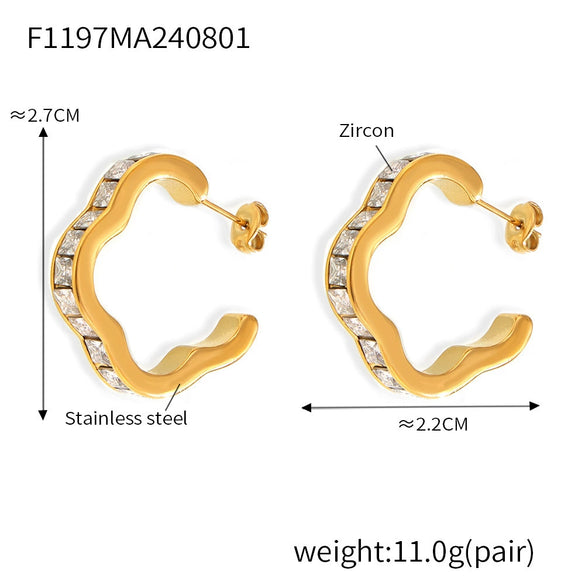 Wholesale Stainless Steel Goldplated Flowershaped Geometric Lace Zircon Earrings Set For Women