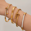 Wholesale Stainless Steel Goldplated Geometric Plum Blossom Stud Bracelet Light Luxury Hand Jewelry