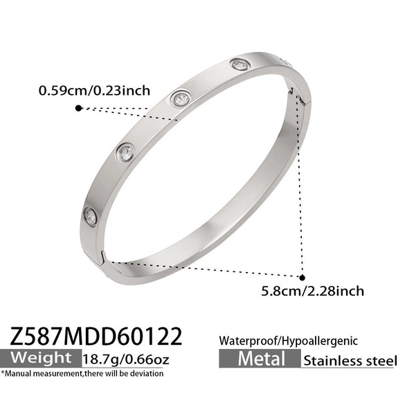 Wholesale Stainless Steel Goldplated Geometric Plum Blossom Stud Bracelet Light Luxury Hand Jewelry