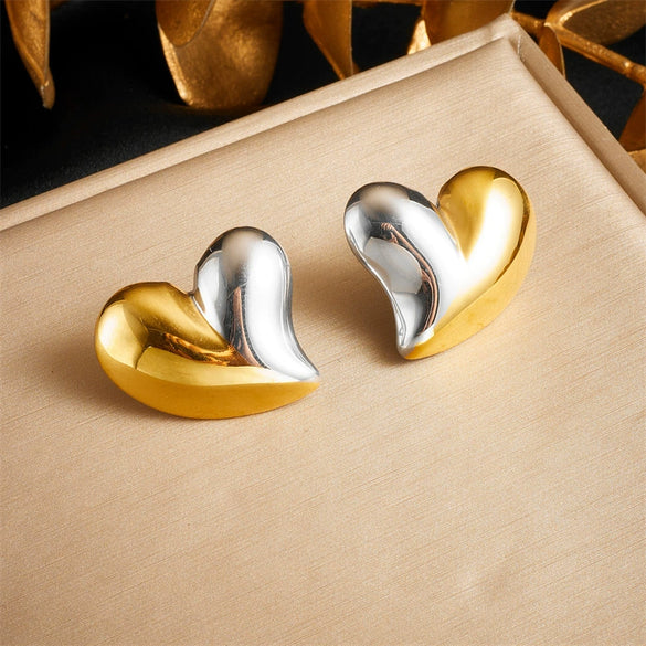 Wholesale Stainless Steel Goldplated Heartshaped Fashion Jewelry Accessories Earrings For Women