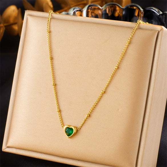 Wholesale Stainless Steel Goldplated Heartshaped Fashion Simple Love Pendant Necklace For Women