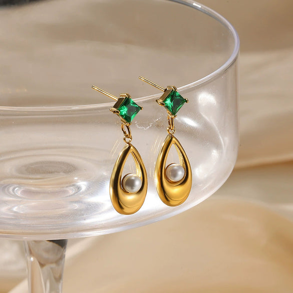 Wholesale Stainless Steel Green Zircon Inlaid Drop Shape Electroplated Palace Style Vintage Earrings For Women