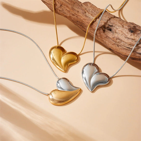 Wholesale Stainless Steel Heart Pendant Chain Jewelry Necklace Retro Cold Style Gold Plated