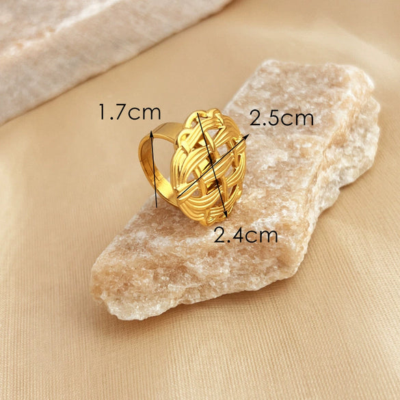 Wholesale Stainless Steel Heart Shape Geometric Natural Style Hammer Pattern Irregular Ring With Electroplating Treatment