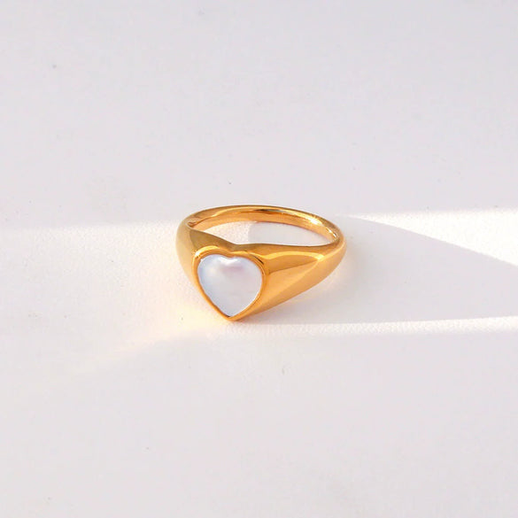 Wholesale Stainless Steel Heart Shaped Cast Electroplated Diamond Couple Rings Elegant Fashionable Retro And Versatile