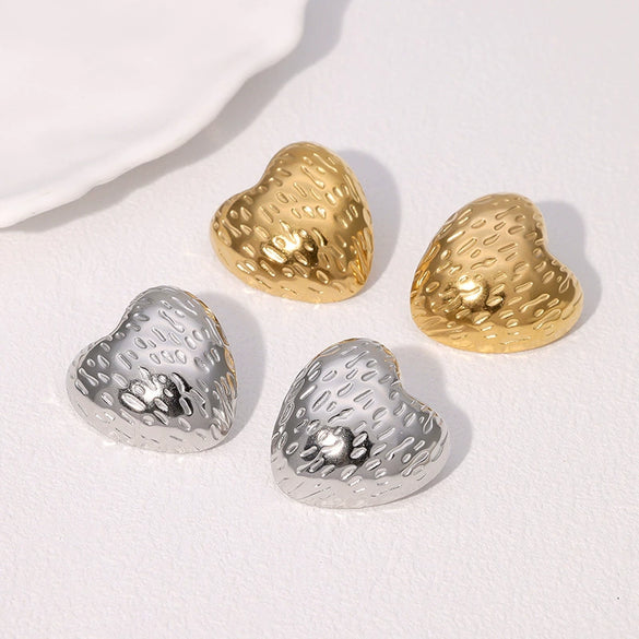 Wholesale Stainless Steel Heartshaped Earrings For Women With Electroplating Design