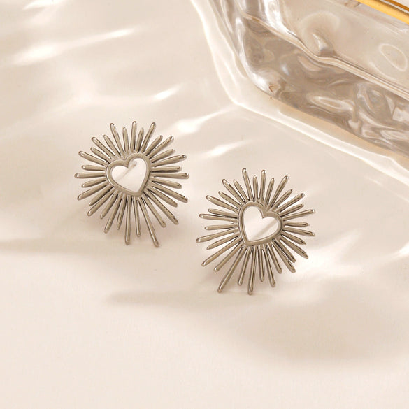 Wholesale Stainless Steel Heartshaped Electroplated Love Earrings For Women