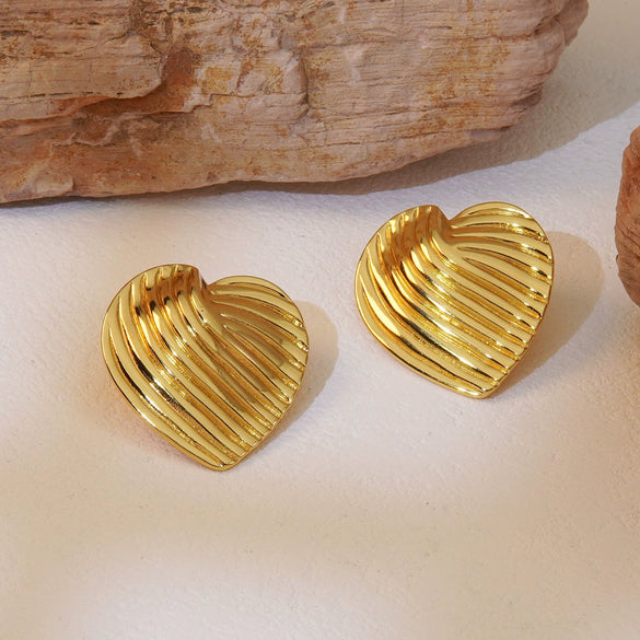 Wholesale Stainless Steel Heartshaped Electroplated Women's Earrings
