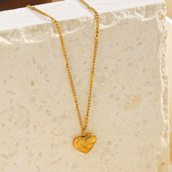 Wholesale Stainless Steel Heartshaped 18K Goldplated Love Necklace In Ins Style