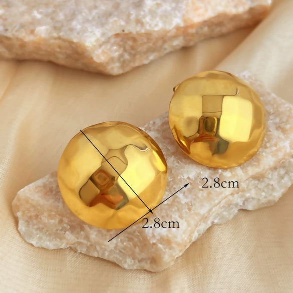 Wholesale Stainless Steel Heartshaped Threedimensional Earrings With Electroplating For Women And Couple Style