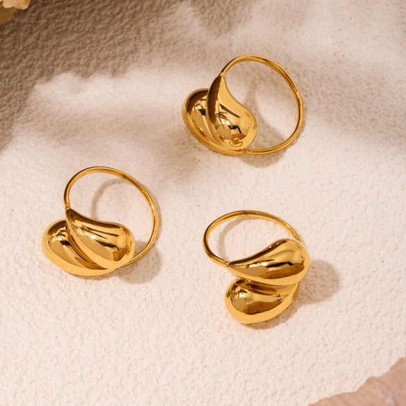 Wholesale Stainless Steel Hollow Open Comma Water Drop Tail Ring Plated With 18K Real Gold Electroplated Light Luxury Geometric Hand Jewelry For Women