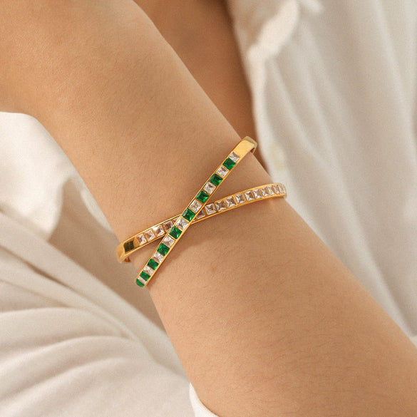 Wholesale Stainless Steel Inlaid Zircon Geometric Bracelet For Women