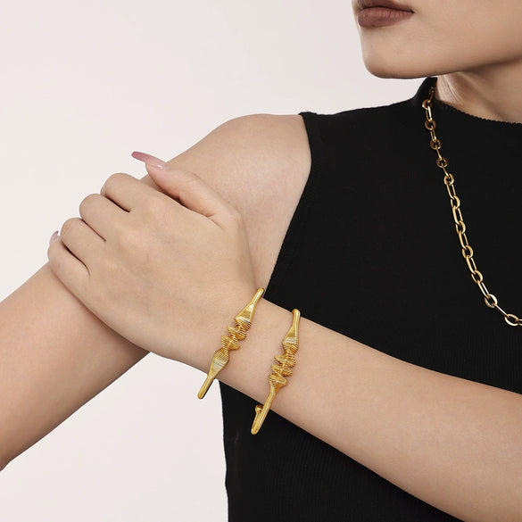 Wholesale Stainless Steel Irregular Opening Spring Wire Bracelet Pvd Plated Simple Geometric Jewelry