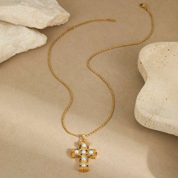Wholesale Stainless Steel 18K Gold Colored Diamond Encrusted Geometric Pattern Cross Pendant Necklace For Women With Electroplating