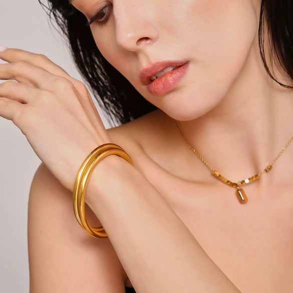 Wholesale 316L Stainless Steel 18K Gold Plated Fashion Geometric Aperture Bracelet And Round Ring