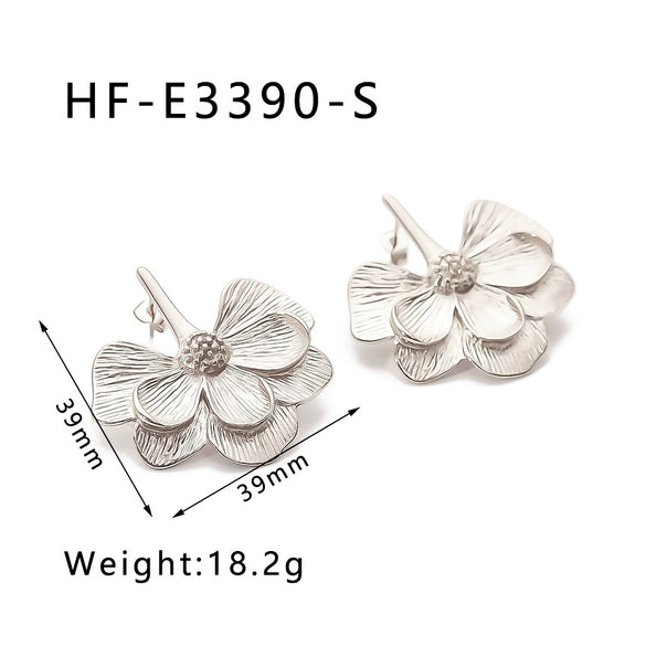 Wholesale Stainless Steel 18K Gold Plated Flower Elegant Retro Earrings For Women Electroplated
