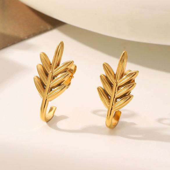 Wholesale Stainless Steel Leaf Earrings Real Goldplated Vacuum Plated Light Luxury Style