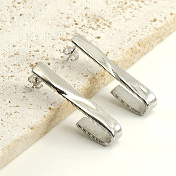 Wholesale 316L Stainless Steel Light Luxury Geometric Hook Earrings For Women Electroplated