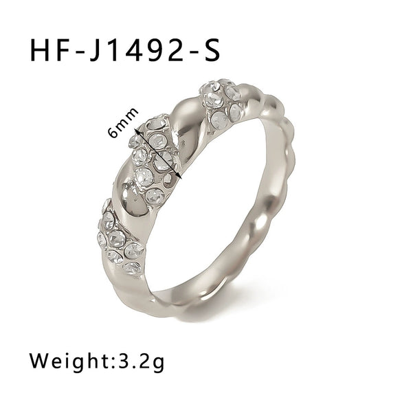 Wholesale Stainless Steel Love Inlaid Zircon Croissant Five Pointed Star Couple Ring With 18K Vacuum Plating In Furnace