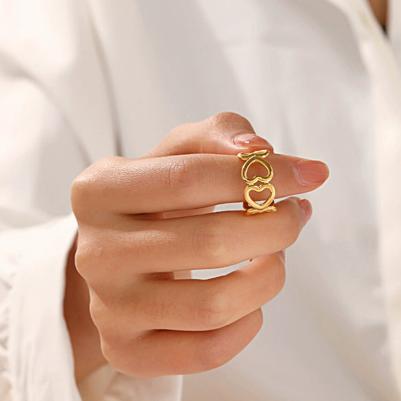 Wholesale Stainless Steel Love Ring With Heart Shape And Electroplating For Women
