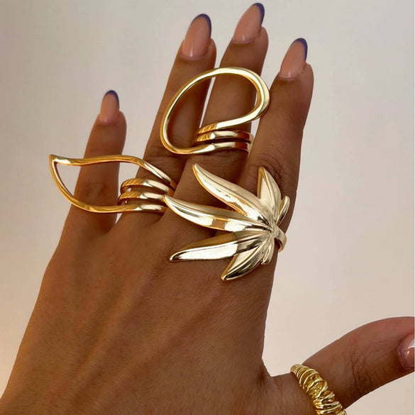 Wholesale Stainless Steel Maple Leaf Ring With Geometric Design And Electroplating For Women