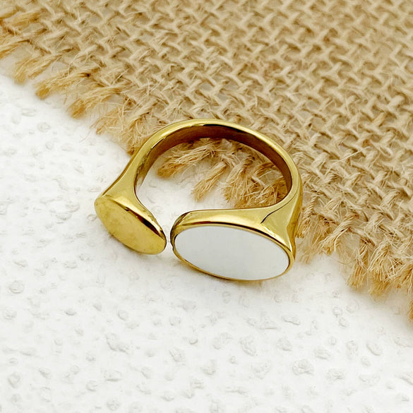 Wholesale Stainless Steel Natural Shell Ring For Women Chic Simple Elegant Fashion Jewelry With Electroplating