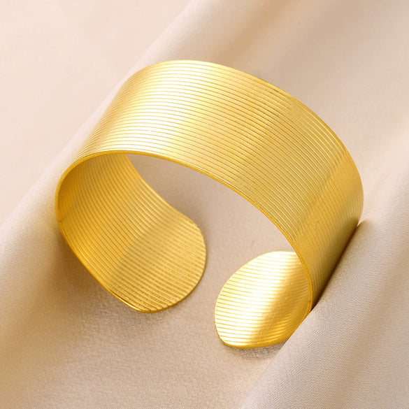 Wholesale Stainless Steel Open Bracelet With Geometric Concave And Convex Pattern And Electroplating Design