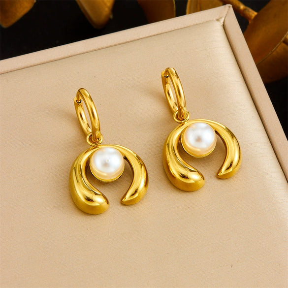 Wholesale Stainless Steel Pearl Horseshoe Design Goldplated Fashion Jewelry Earrings For Women