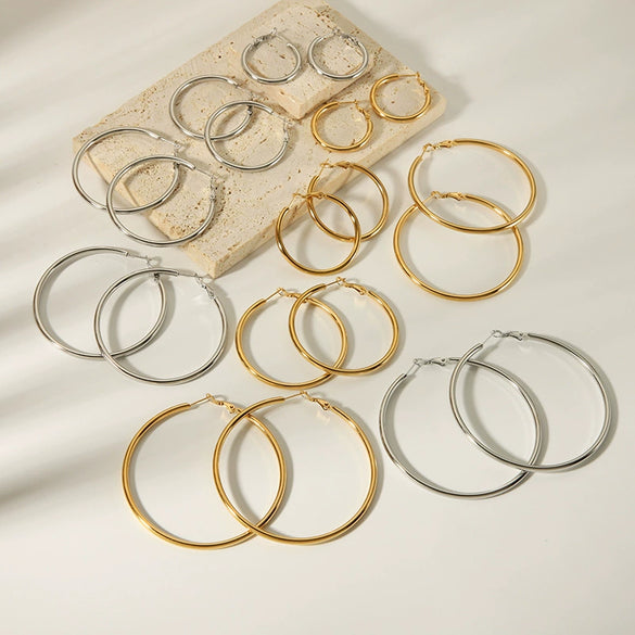 Wholesale Stainless Steel Plain Hoop Earrings For Women Geometric Style 18K Gold Plated Vacuum Real Gold Electroplated In Pvd Furnace