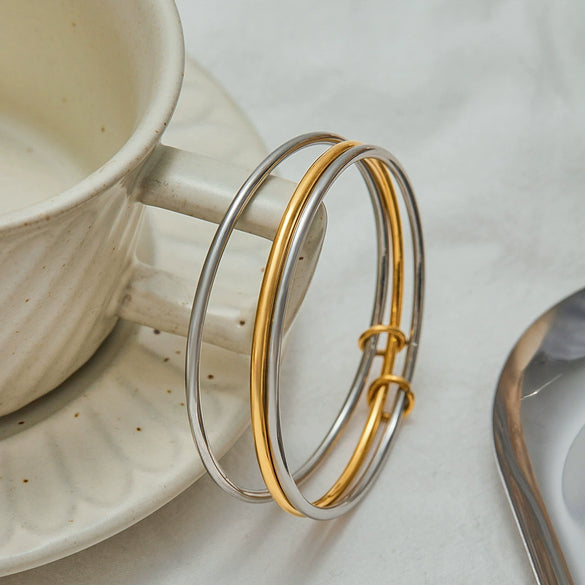 Wholesale Stainless Steel Plain Ring Bracelet For Women Geometric Style With Electroplating