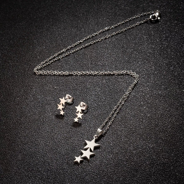 Wholesale Stainless Steel Plant Flower Palm Leaf Pendant Earrings Three Piece Set With Electroplating For Women Autumn And Winter 2024