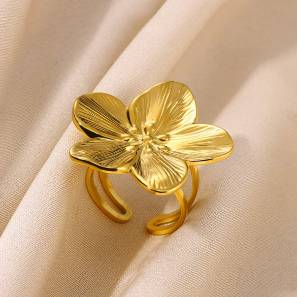 Wholesale Stainless Steel Ring French Retro Palace Style Glossy Gold Heavy Industry Design Flower Wave Pattern Electroplated