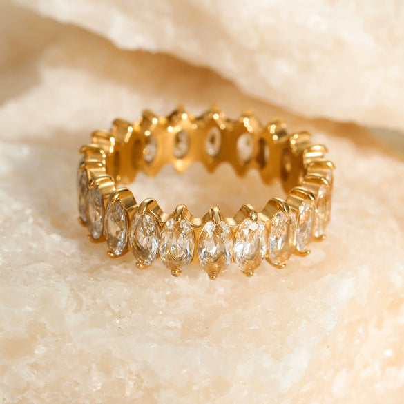Wholesale Stainless Steel Ring With Inlaid Zircon In Geometric Pattern And Electroplating Light Luxury Style For Women