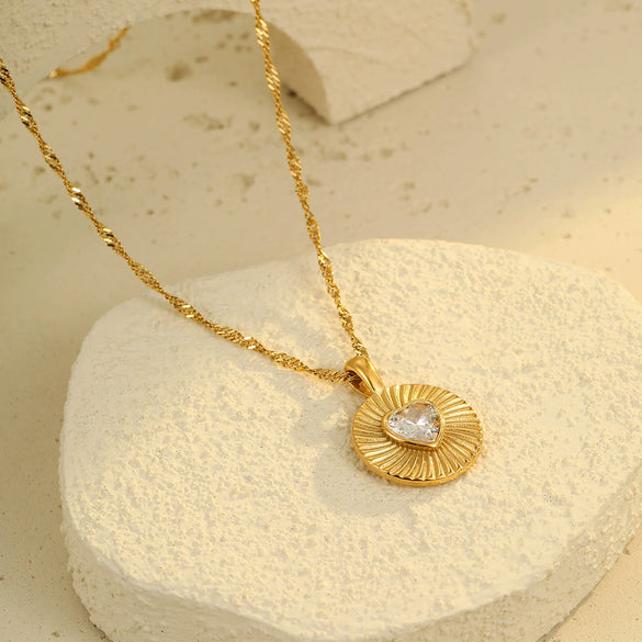 Wholesale Stainless Steel Round Inlaid Love Zircon Electroplated Clavicle Chain Necklace For Women