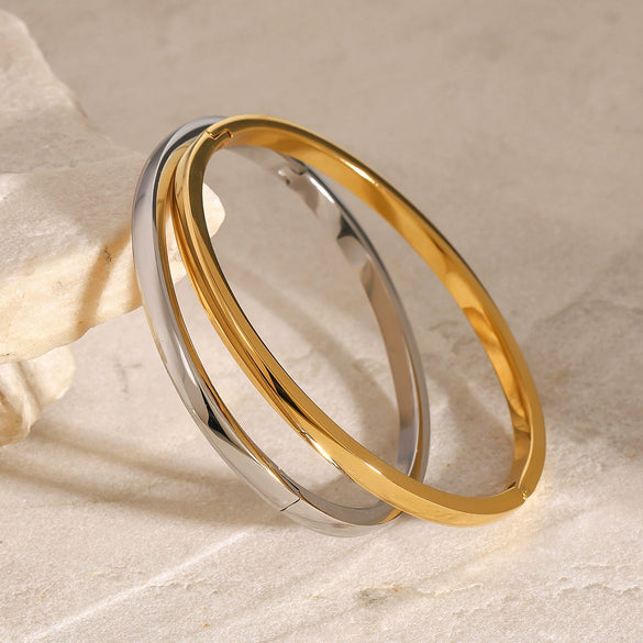 Wholesale Stainless Steel Smooth Buckle Plain Ring Bracelet With Geometric Design And Electroplating