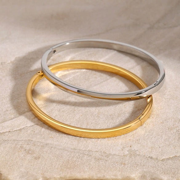 Wholesale Stainless Steel Smooth Buckle Plain Ring Bracelet With Geometric Design And Electroplating