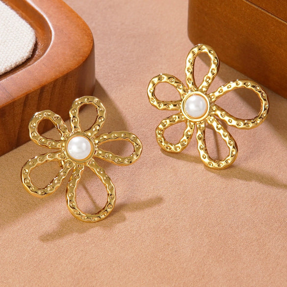 Wholesale Stainless Steel Stamped Flower Earrings For Women Light Luxury Style
