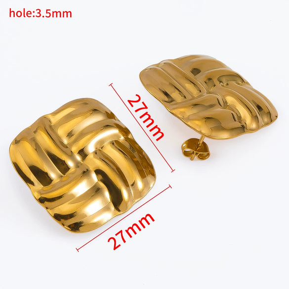 Wholesale Stainless Steel Titanium Steel Earrings With Conch Love Pattern Electroplating For Female Light Luxury Fashion Style