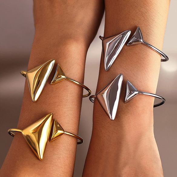 Wholesale Stainless Steel Triangle Opening Bracelet Accessories Simple Geometric Style 18K Gold Plated