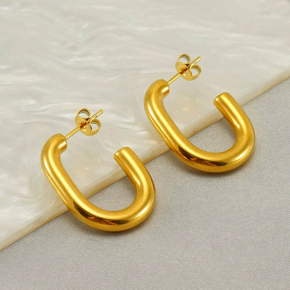 Wholesale Stainless Steel U Shaped Geometric Fashion Women's Earrings With Electroplating