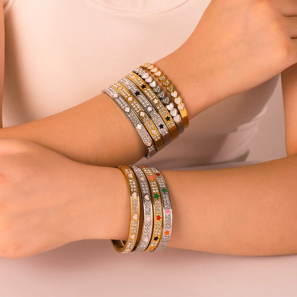 Wholesale Stainless Steel Waterproof Inlaid Zircon White Shell Full Diamond 18K Gold Color Bracelet With 18K Furnace Vacuum Plating