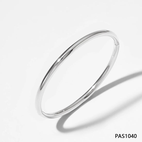 Wholesale Stainless Steel Wide Surface Bracelet With Geometric Pattern In Simple Style Pvd Vacuum Furnace Electroplated For Women