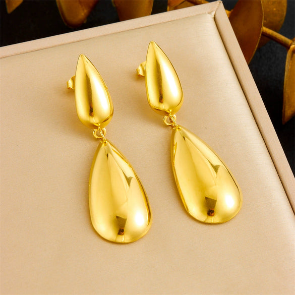 Wholesale Stainless Steel Women's Earrings Gold Plated Love Tassel With Heart Drop Geometric Pattern