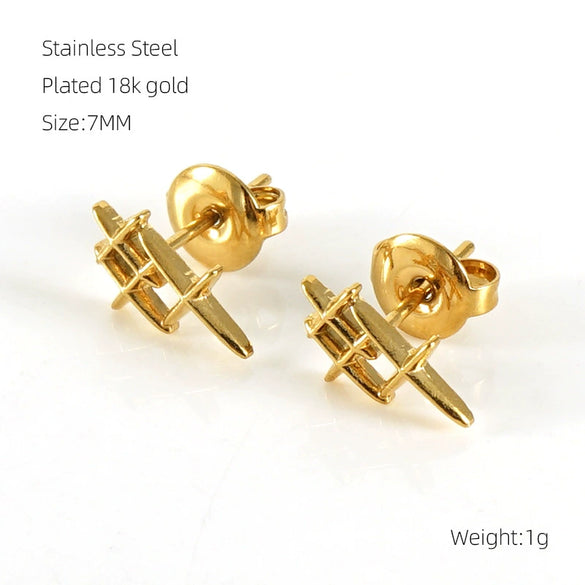 Wholesale Stainless Steel Women's Fashion Earrings With Heart Pattern And Electroplating Treatment