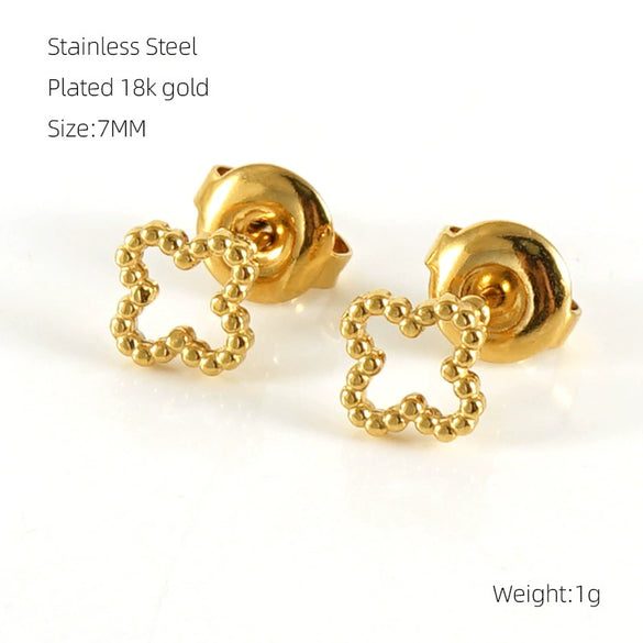 Wholesale Stainless Steel Women's Fashion Earrings With Heart Pattern And Electroplating Treatment