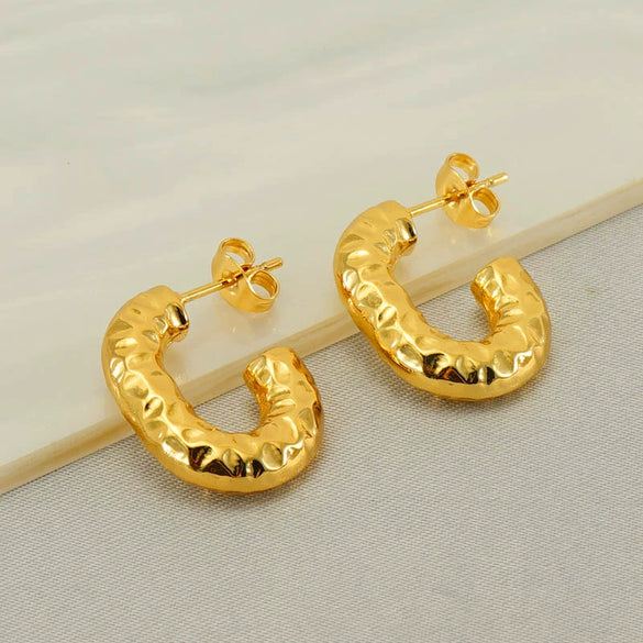 Wholesale Stainless Steel Women's Geometric Cshaped Retro Light Luxury Electroplated Earrings